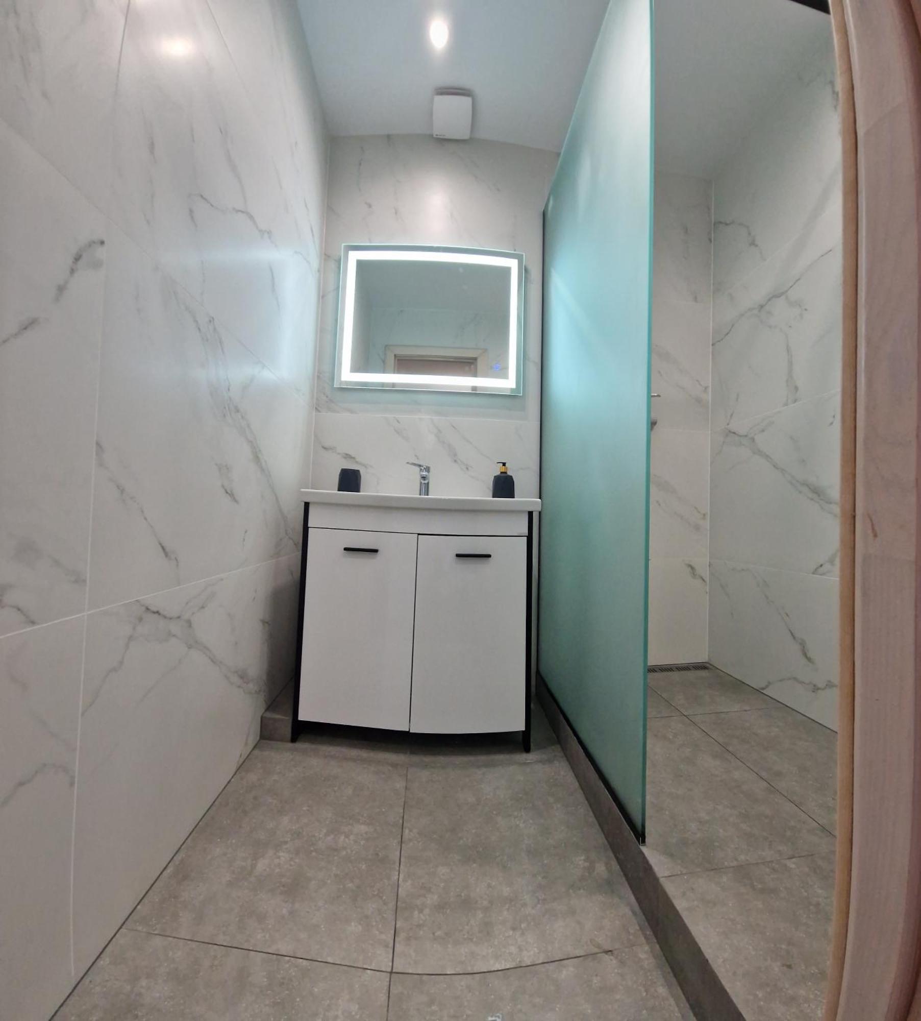2 Bedrooms Apart. Near Unic On Ismail Street. *